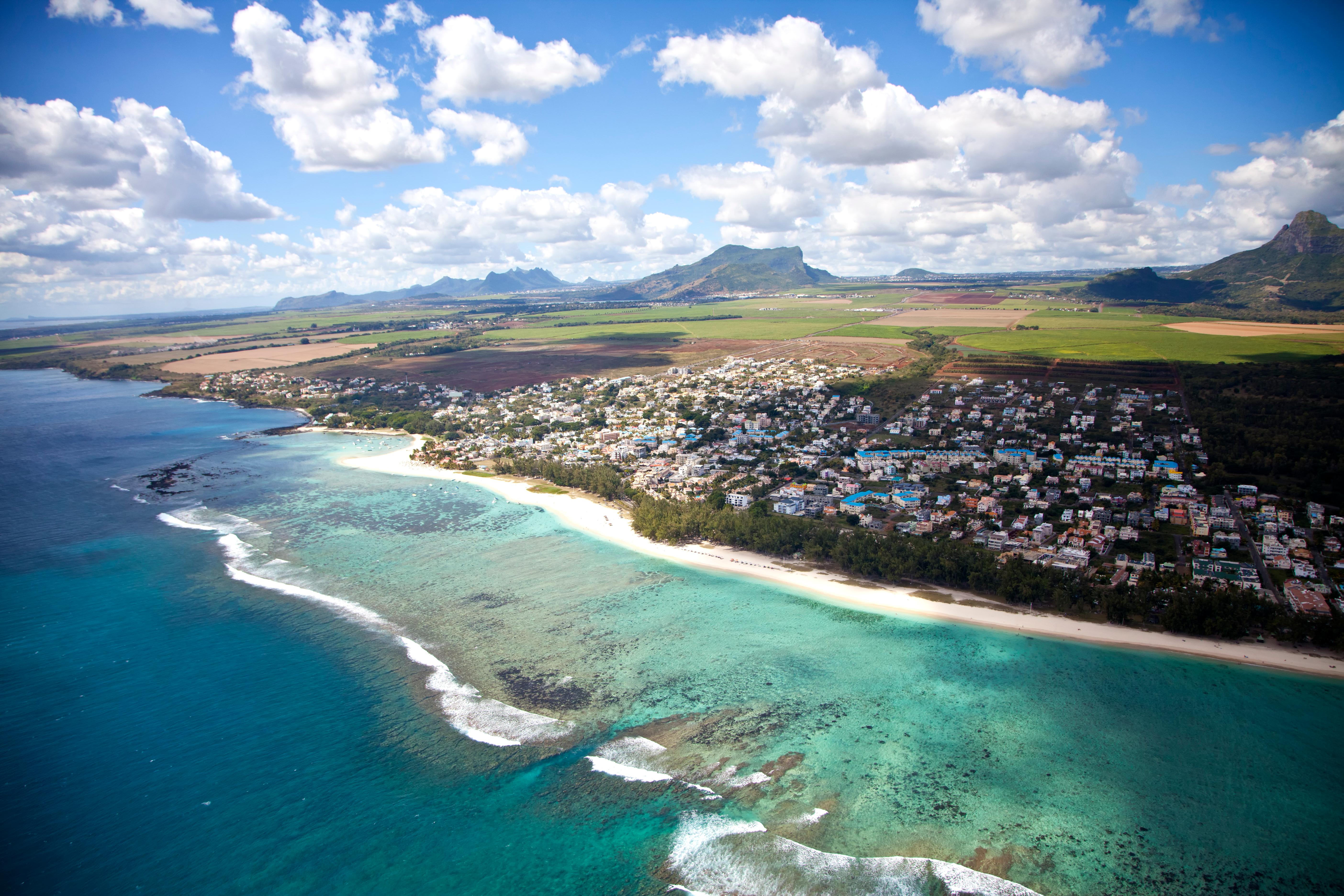 Goedkope Vluchten Voor € 351 Vanuit Nederland Naar Mauritius In 2024/25 ...